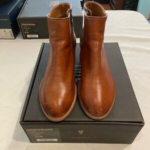 Gently Loved Frye Carson Piping Bootie Size 9.5